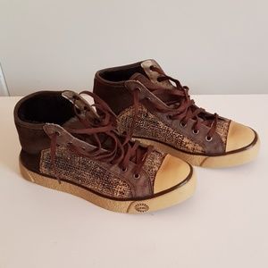 UGG Sneakers